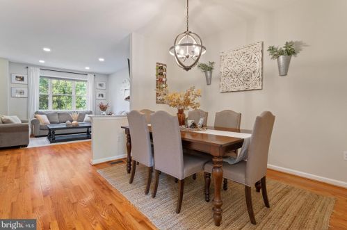 15 Linda Ln, Chester PA 19014-1870 exterior