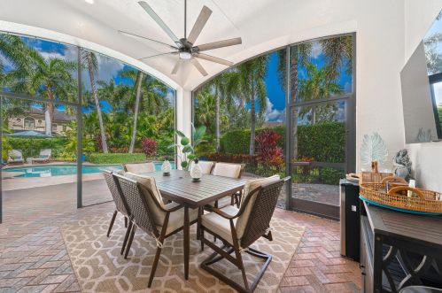 17830 Monte Vista Dr, Boca Raton FL  33496-1054 exterior