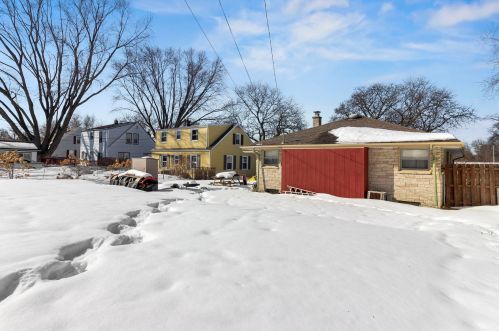 1210 104, Milwaukee WI 53214-3928 exterior