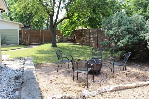 9781 Ash Creek Dr, Dallas TX  75228-3601 exterior