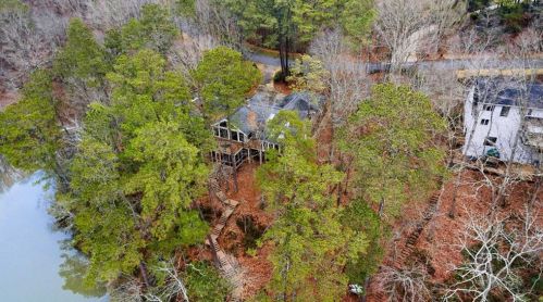 9615 Huntcliff Trce, Atlanta GA 30350-2615 exterior