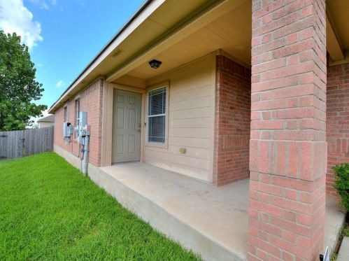 9025 China Rose Dr, Austin TX  78724-7247 exterior
