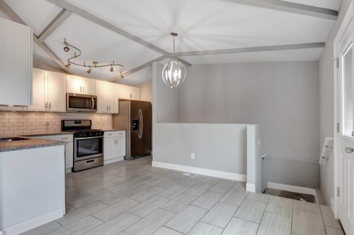 1941 60th Pl, Gary IN  46410-2321 exterior