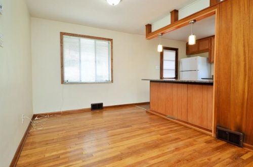 5622 Rodgers St, Pittsburgh PA 15207-2271 exterior