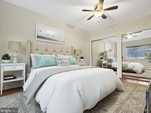 1418 Martha Custis Dr, Alexandria VA 22302-2028 exterior