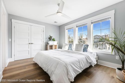 170 Osborne Ave, Point Pleasant Beach NJ  08742-4624 exterior