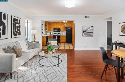 1531 Schenone Ct, Concord CA 94521-5289 exterior