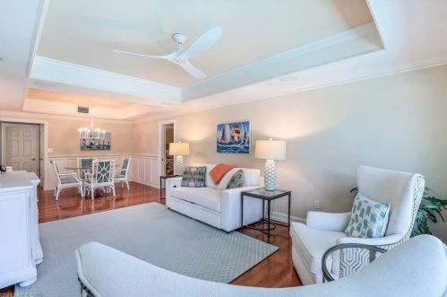 635 Anchor Rode Dr, Naples FL 34103-2716 exterior