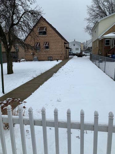 2310 76th Ct, Chicago, IL 60707-3028