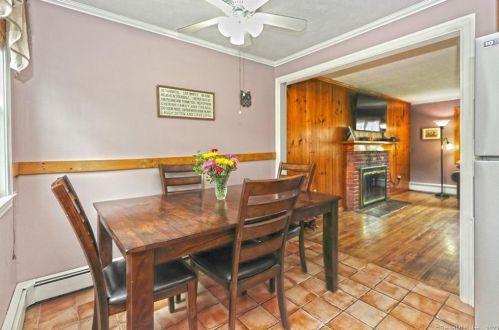 366 Anderson Ave, Milford CT 06460-3770 exterior