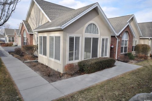 2073 Jordan Villa Dr, Taylorsville, UT 84088-6703