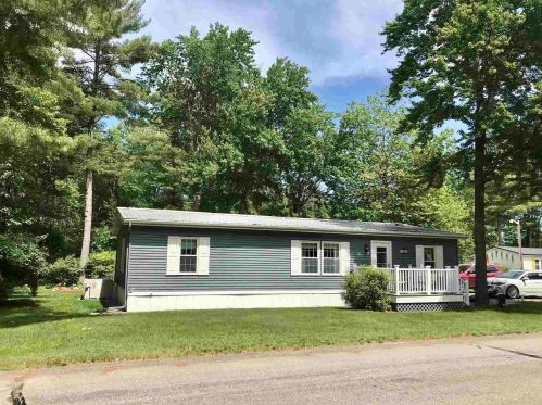 4 Cheryl Dr, Concord, NH 03303-2044