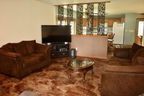 4226 Redbush Dr, Wyoming MI exterior