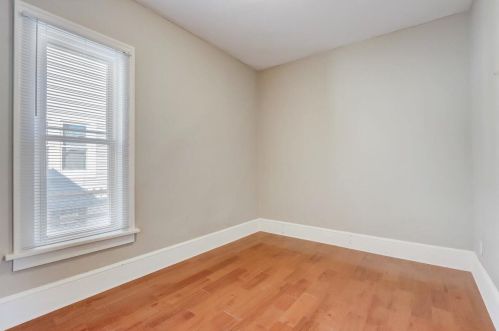 2024 55, Milwaukee WI 53220-2045 exterior