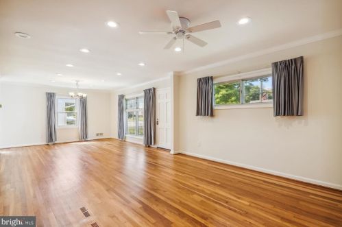 1904 Lewis Ave, Rockville MD 20851-2330 exterior