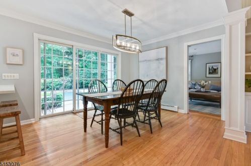 1 Crestwood Dr, Chatham Township NJ 07928-1720 exterior