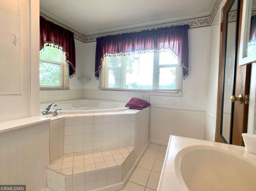 4672 Lk Sarah Dr, Maple Plain MN 55359-8728 exterior