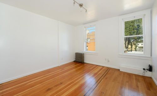 321 St, Union City NJ 07087-4014 exterior