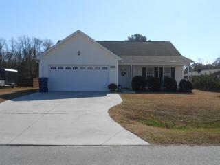 102 Christy Dr, Beulaville NC  28518-7711 exterior