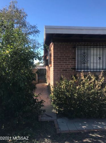 2727 Park Ave, Tucson AZ  85719-3019 exterior