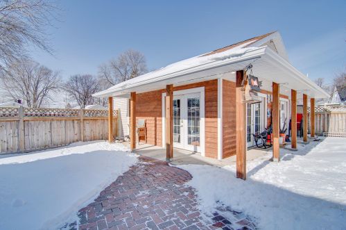 5446 Stack Dr, Milwaukee WI 53219-3137 exterior