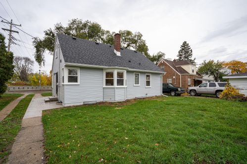 4210 Congress St, Milwaukee WI  53209-5836 exterior