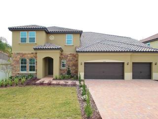 1060 Sylvia Ln, Tampa, FL 33613-2007