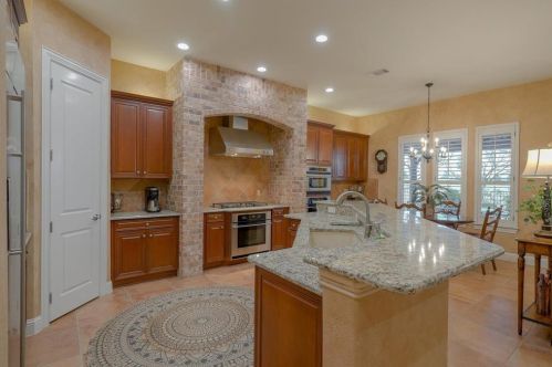 7039 Maumee Vly Ct, Frisco TX 75034-3375 exterior