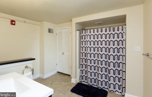 441 Nevin St, Lancaster PA  17603-3360 exterior