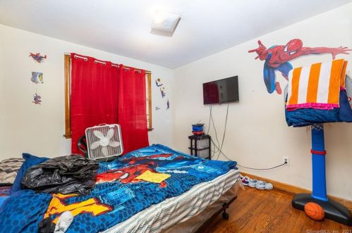 338 Cherry St, New Britain CT 06051-3507 exterior