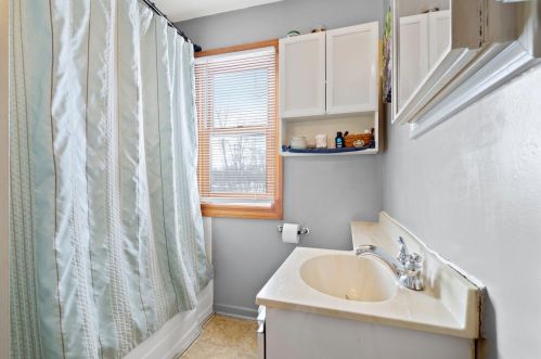 11230 Cleveland Ave, Milwaukee WI 53227-3037 exterior