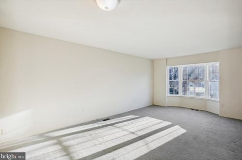 15901 Indian Hills Ter, Rockville MD 20855-2626 exterior