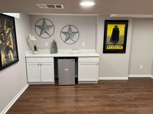 6667 80, Milwaukee WI 53223-5564 exterior