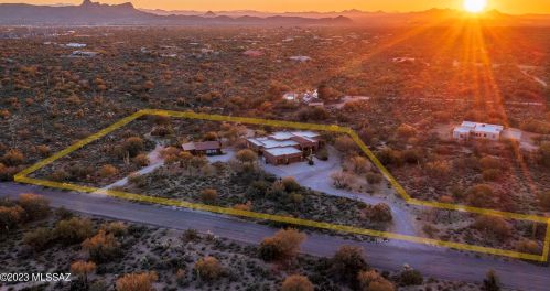 11455 Camino De Oeste, Tucson, AZ 85742-8237