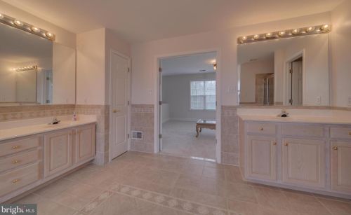 15529 Holly Grove Rd, Silver Spring MD 20905-3815 exterior