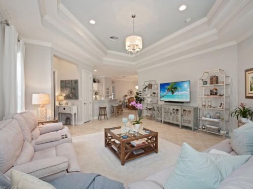 6596 Roma Way, Naples, FL 34113-1719