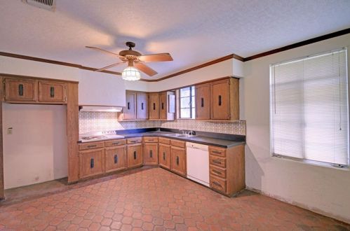 1300 August Dr, Austin TX 78753-2909 exterior