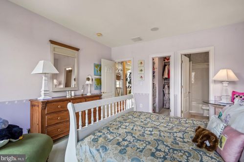 11300 Glen Rd, Rockville MD 20854-1849 exterior