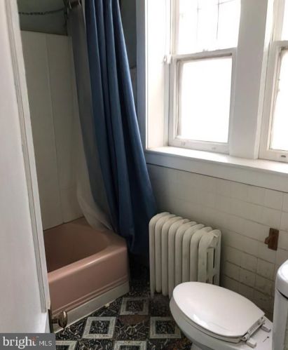 1304 Main St, Darby PA 19023-2619 exterior