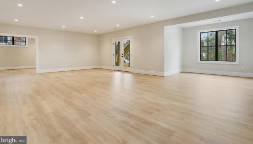 4700 25th St, Arlington VA  22207-3519 exterior