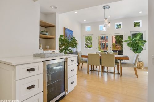 2125 Clifton Ave, Chicago IL  60614-4115 exterior