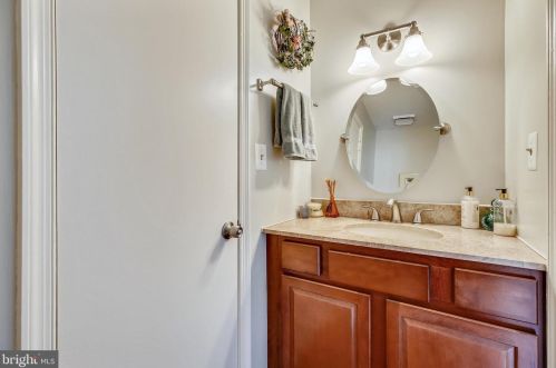 13726 Middlevale Ln, Silver Spring MD 20906-2116 exterior