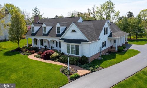 2046 Mallard Dr, Lancaster, PA 17601-5455