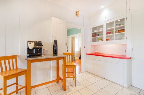 915 17 Ave, Honolulu HI 96816-4105 exterior