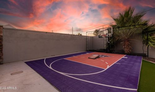 3675 59 Pl, Phoenix AZ 85018-3210 exterior