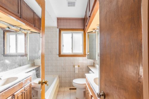 5005 Kilpatrick Ave, Chicago IL 60652-2010 exterior