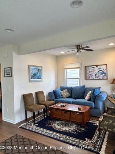 107 15th Ave, Belmar NJ  07719-2519 exterior