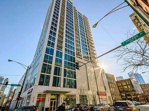 757 Orleans St, Chicago IL  60654-3514 exterior