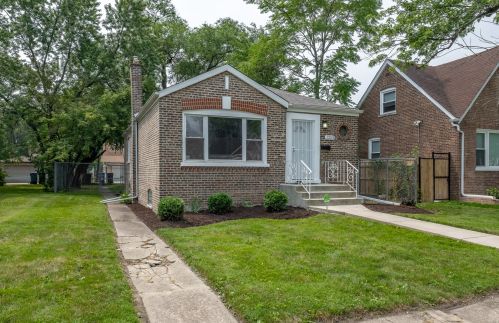 1253 96th St, Chicago IL  60628-1655 exterior