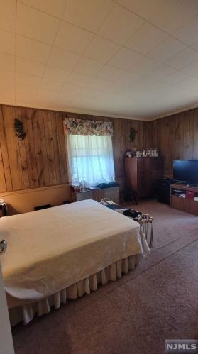 445 39th St, Paterson NJ 07504-1405 exterior